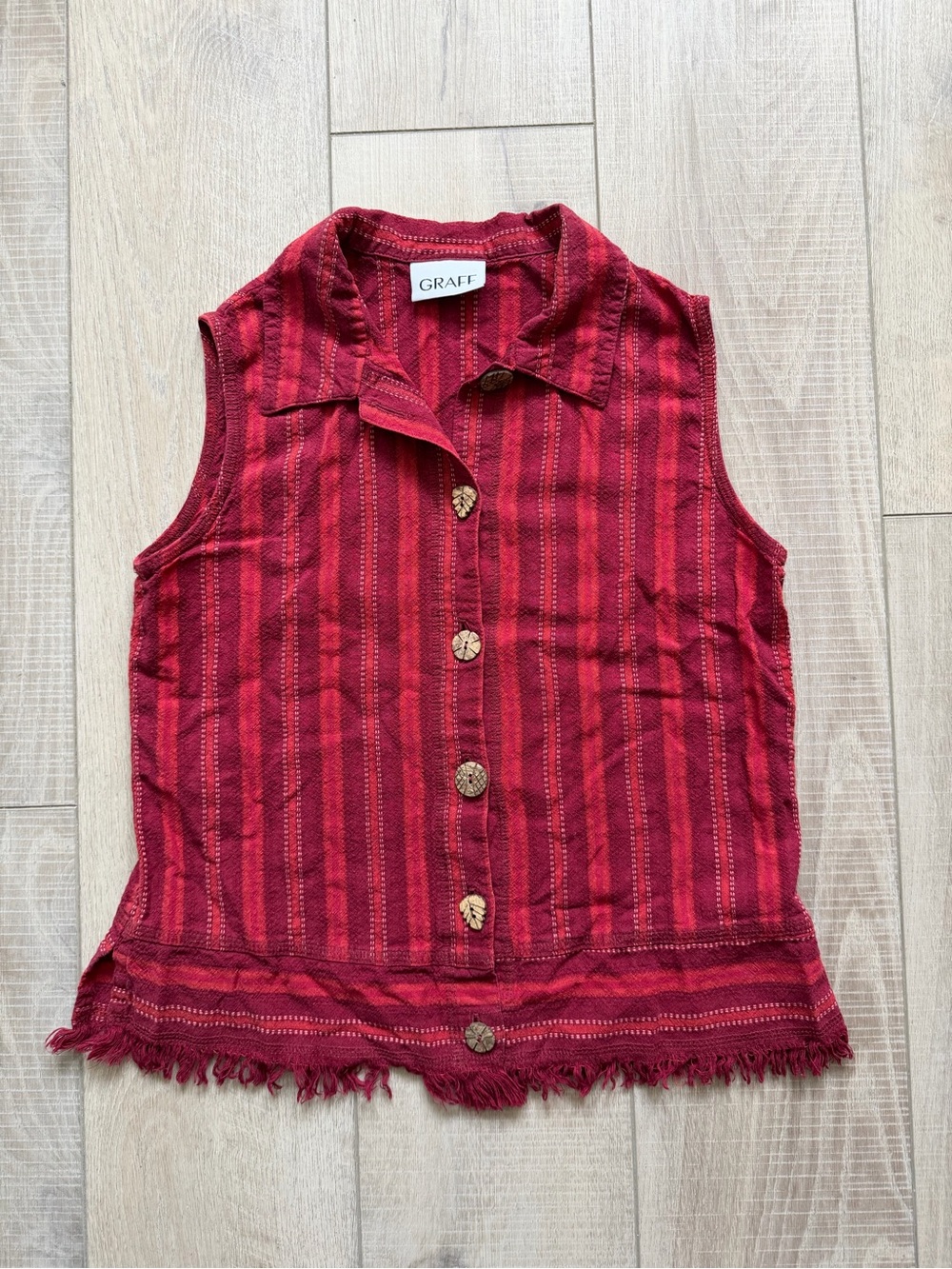 Women's Red Sleeveless Top With Unique Wood Buttons Sz S Hippie Festival
